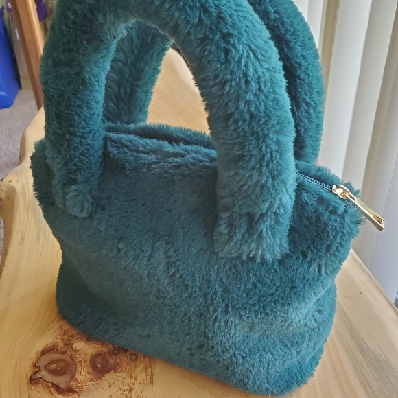 A New Day Faux Fur Crossbody in Teal - Picture 2 of 9
